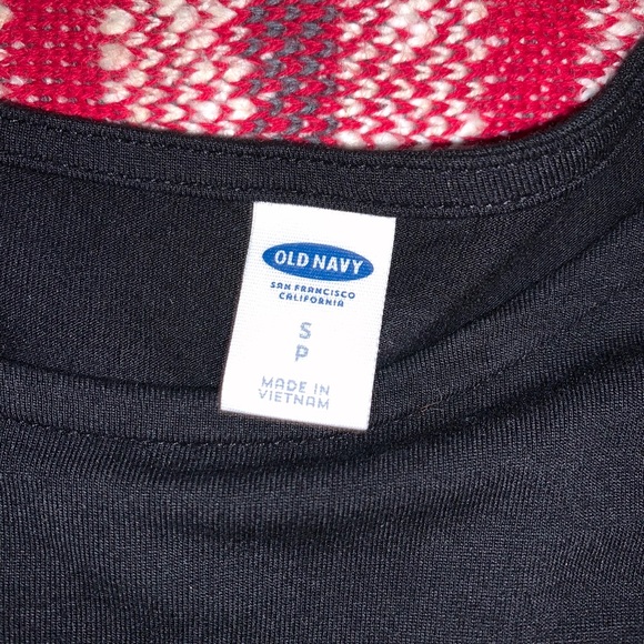 Black tee with shoulder cut outs - Picture 2 of 2